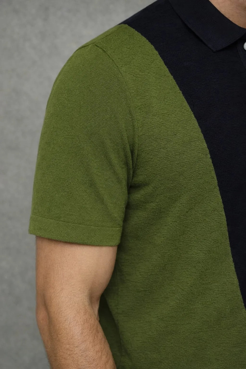 Geometric Colourblock Knit Polo T-Shirt – Black