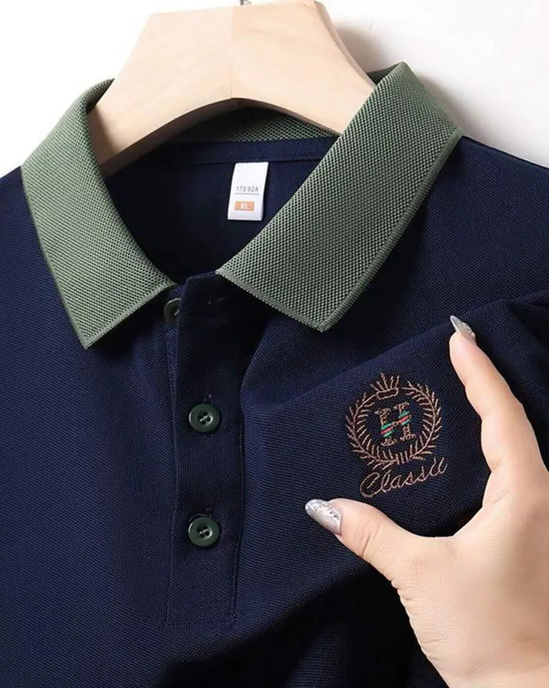Contrast Collar Embroidered Polo T-Shirt – Navy Blue